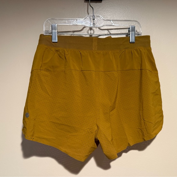 Lululemon Fast and Free Short 3" - Picture 7 of 10